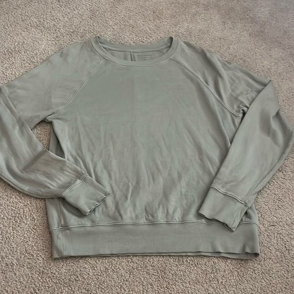“Athleta- Long Sleeve Sweatshirt size XS” - Picture 1 of 6